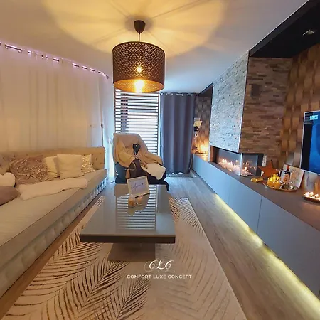 Apartment La *